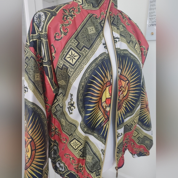 Forever 21 Black Orange Baroque Graphic Windbreaker - Small - Picture 8 of 8